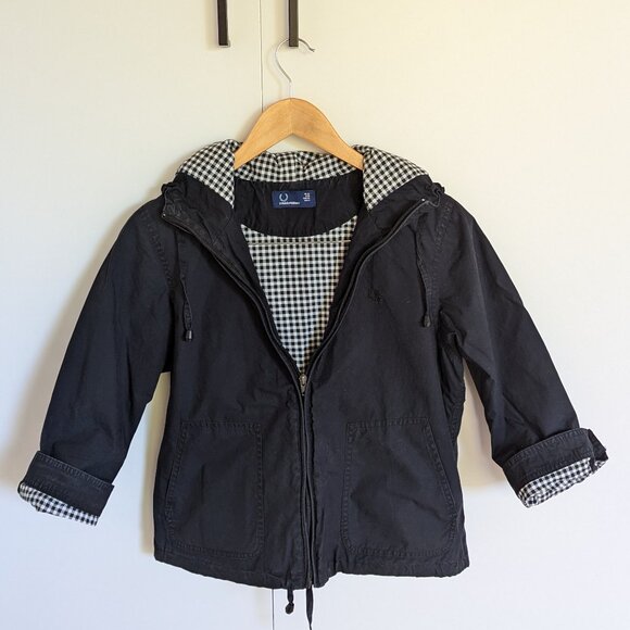 FRED PERRY Lightweight Jacket - Picture 1 of 5